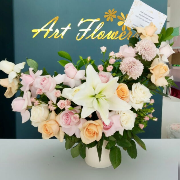 Catrin Fresh Flower Box