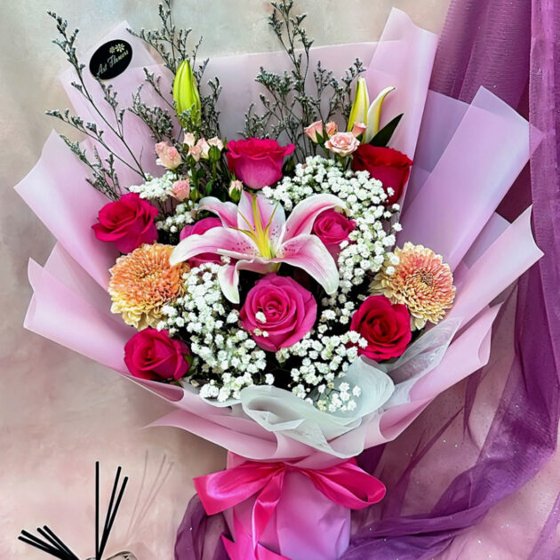 Chyntia Fresh Flower Bouquet