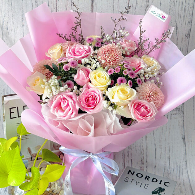 Roanna Fresh Flower Bouquet