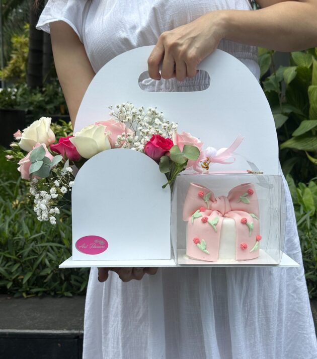 Kerina - Cake in the bag arrangement