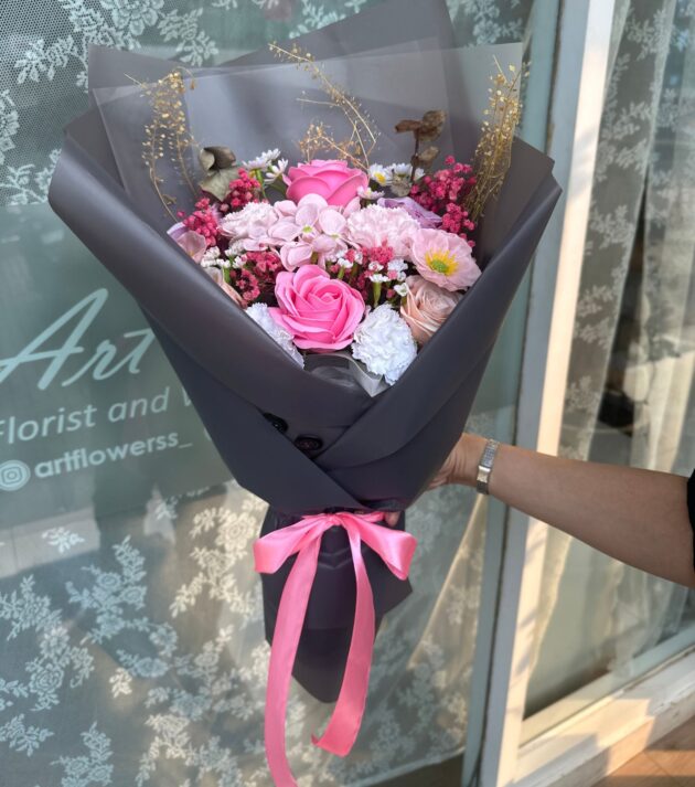 Vania - Graduation Bouquet